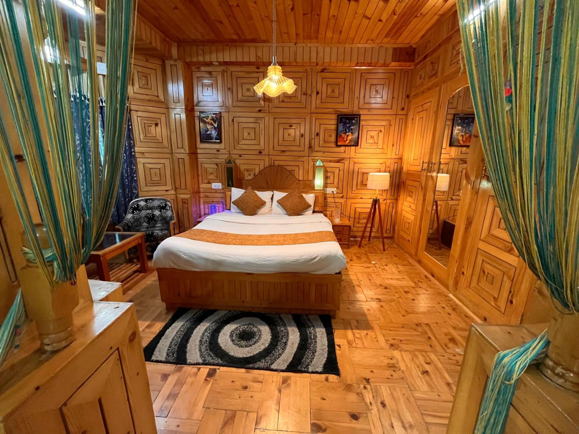 Woods Villa Cottage, Manali מראה חיצוני תמונה